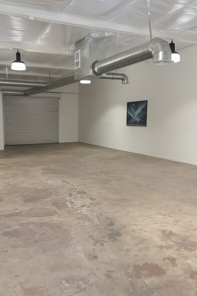 More Photos Of 10812 N Cave Creek Rd, Phoenix Storefront For Lease