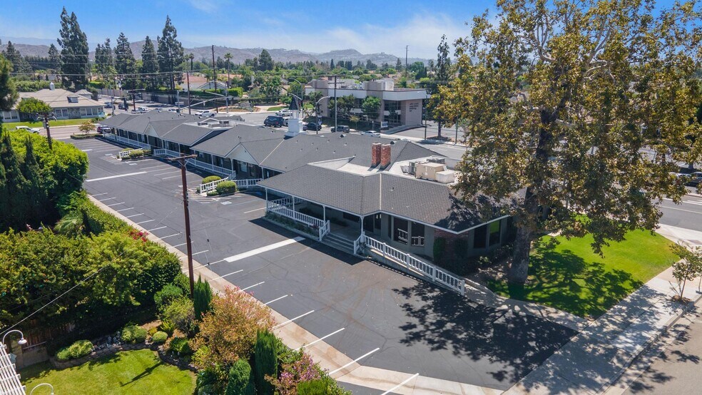 More Photos Of 2901 E Katella Ave, Orange Medical For Lease