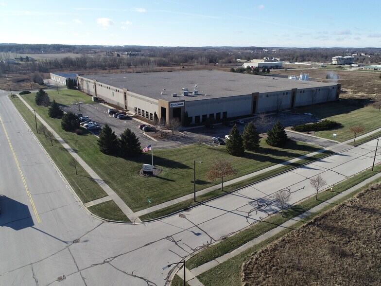 More Photos Of 2845 Wingate St, West Bend Distribution For Sale