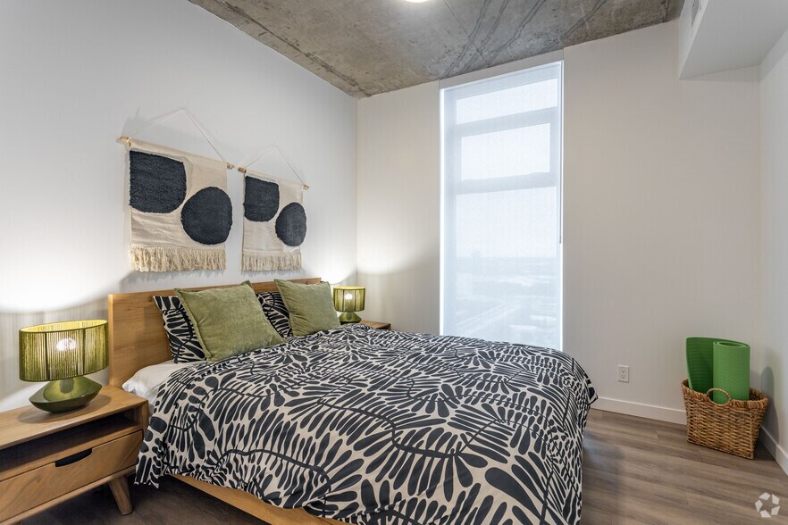 More Photos Of 11130 86 Av NW, Edmonton Apartments For Lease