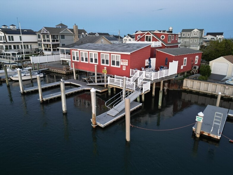 More Photos Of 236 S Bayview Dr, Strathmere Restaurant For Sale