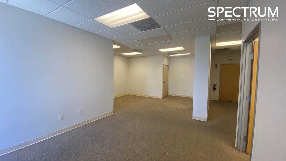 More Photos Of 28368 Constellation Rd, Valencia Research And Development For Lease