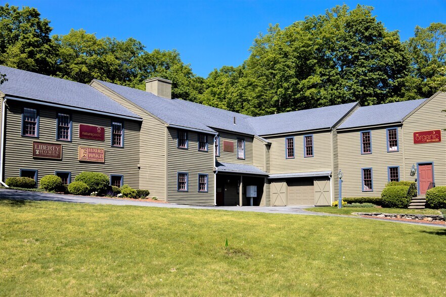 More Photos Of 348 Boston Post Rd, Sudbury Storefront Retail Office For Sale