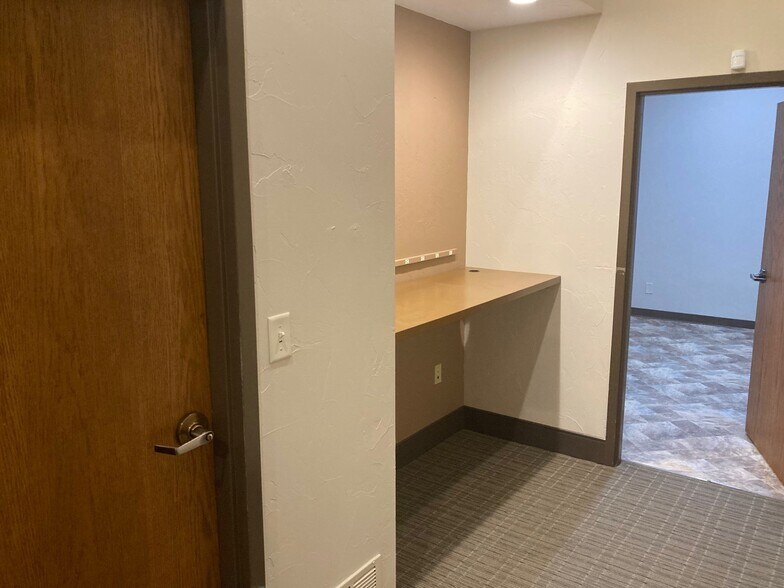 More Photos Of 4810 Rusina Rd, Colorado Springs Medical For Sale