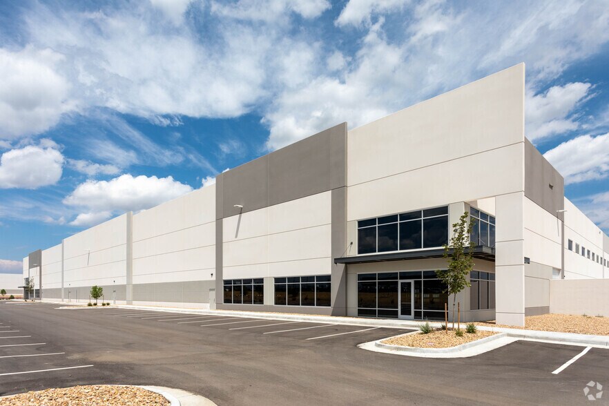 More Photos Of 17776 E 84th Ave, Commerce City Unknown For Lease