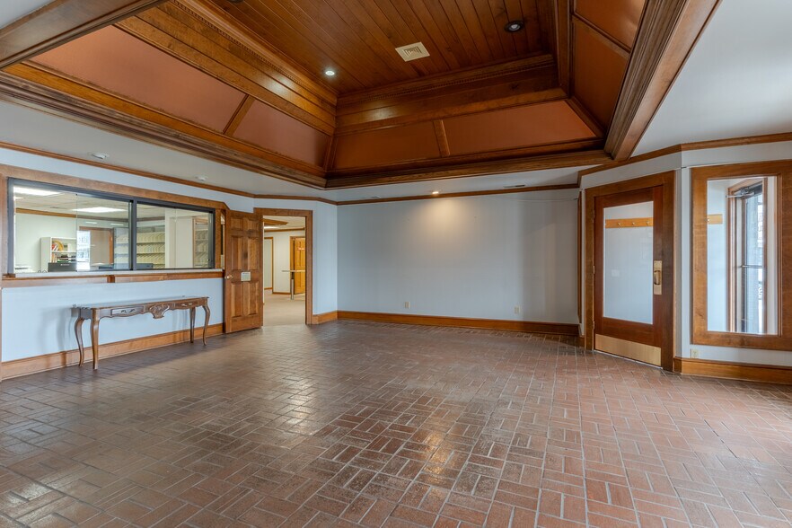 More Photos Of 2816 Veach Rd, Owensboro Medical For Sale