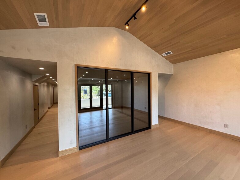 More Photos Of 1476 S Kihei Rd, Kihei Office Residential For Lease