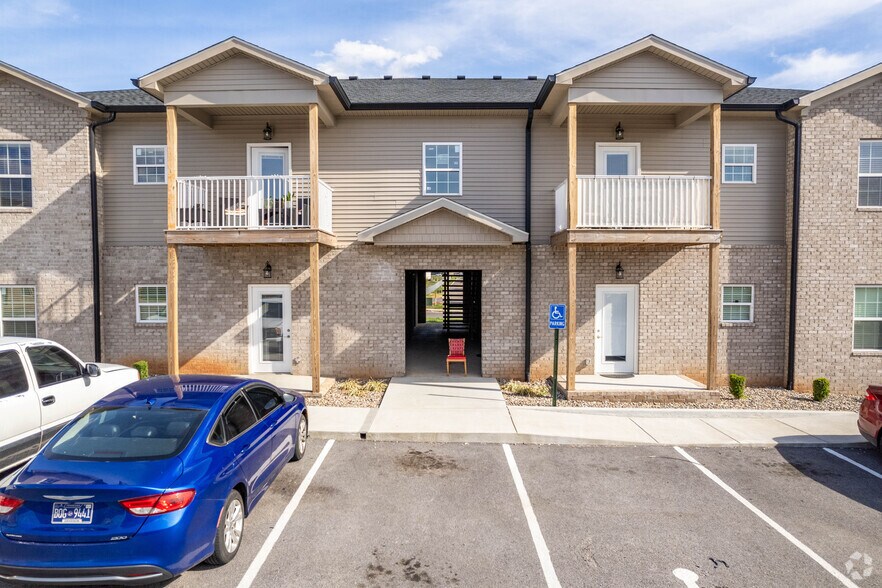 More Photos Of 2146 Prospector Ct, Bowling Green Apartments For Sale