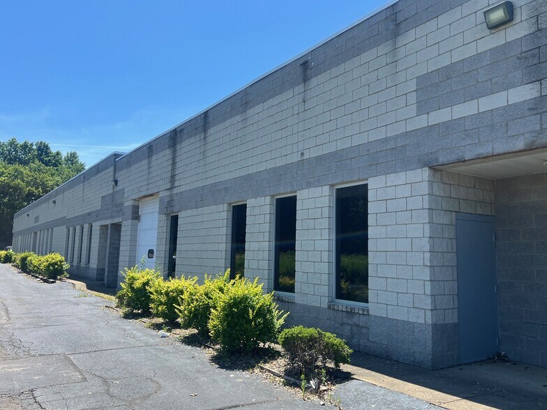 More Photos Of 14600 S Industrial Ave, Maple Heights Warehouse For Lease