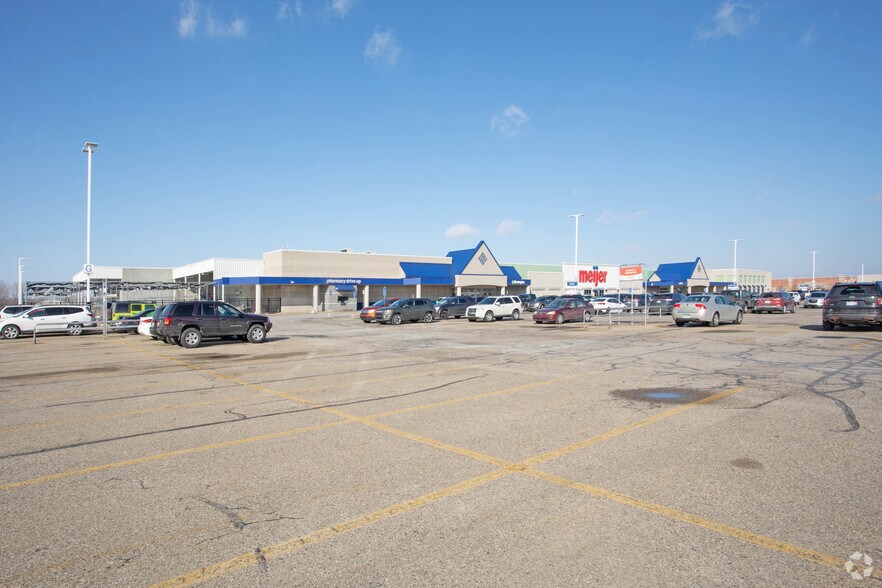 Primary Photo Of 4725-4783 24th Ave, Fort Gratiot Unknown For Lease