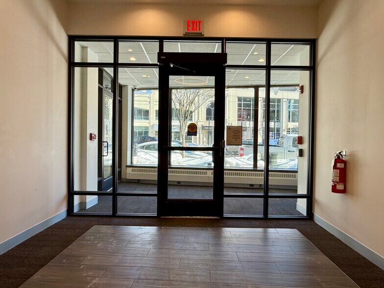 More Photos Of 554 Main St, Worcester Office For Lease