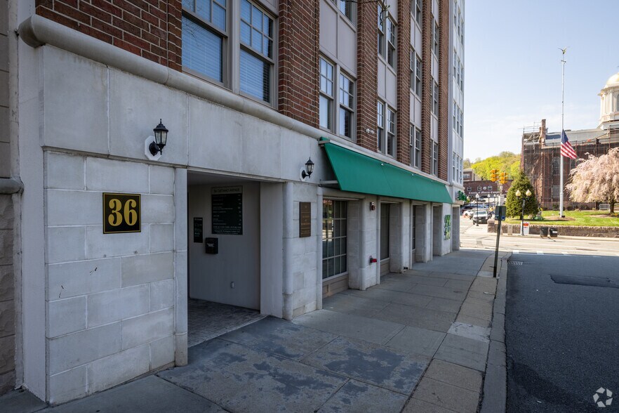 More Photos Of 36 Cattano Ave, Morristown Office For Lease