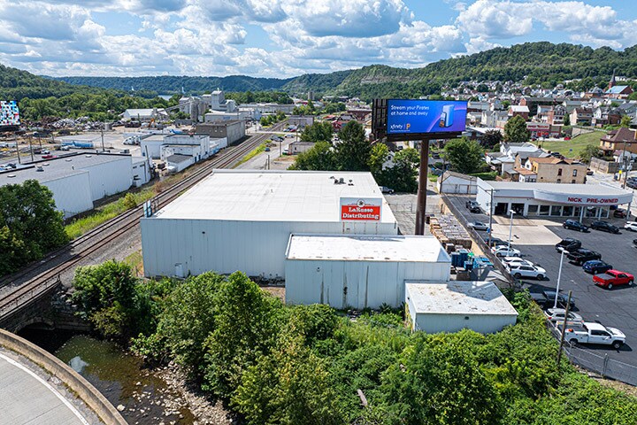 More Photos Of 100 Tripak Industries Blvd, Tarentum Distribution For Sale
