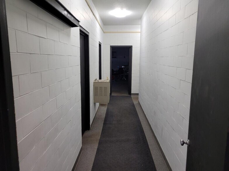 More Photos Of 559 N Hastings Way, Eau Claire Research And Development For Sale