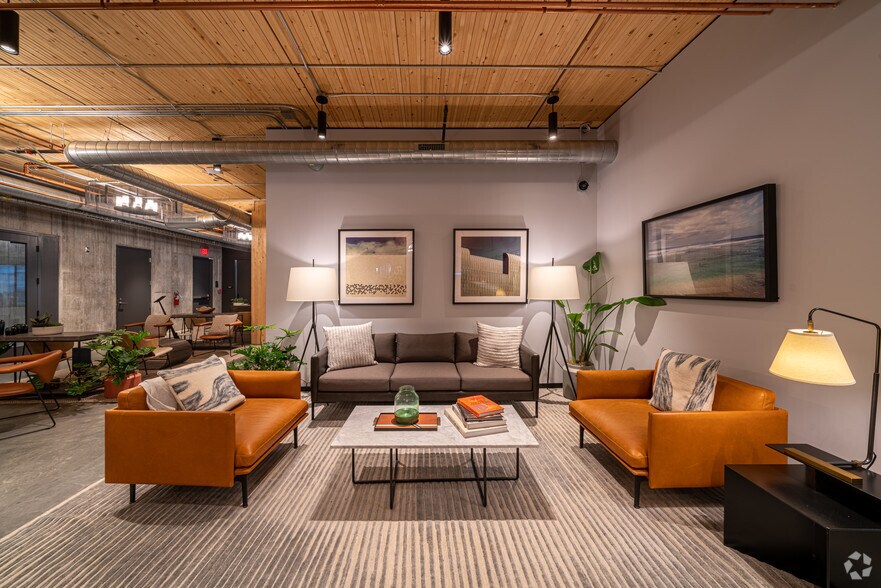 More Photos Of 323 Washington Ave N, Minneapolis Loft Creative Space For Lease
