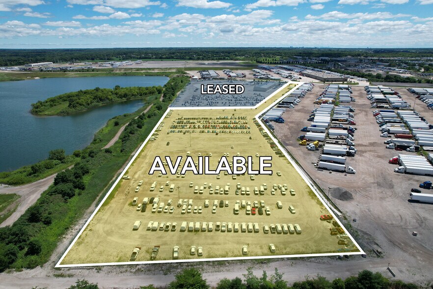 More Photos Of 900 Christina Dr, East Dundee Land For Lease