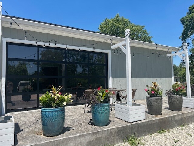 More Photos Of 200 Highlandville Rd, Highlandville Restaurant For Sale