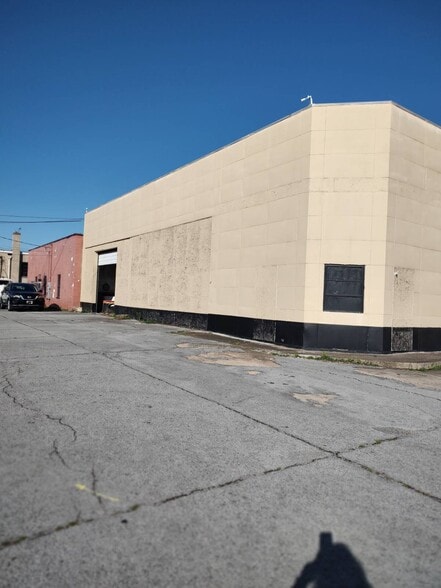 More Photos Of 101 Broad St, Gadsden Office For Sale