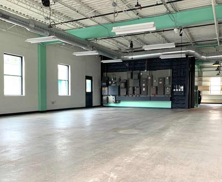 More Photos Of 347 E Ward St, Milwaukee Industrial For Sale