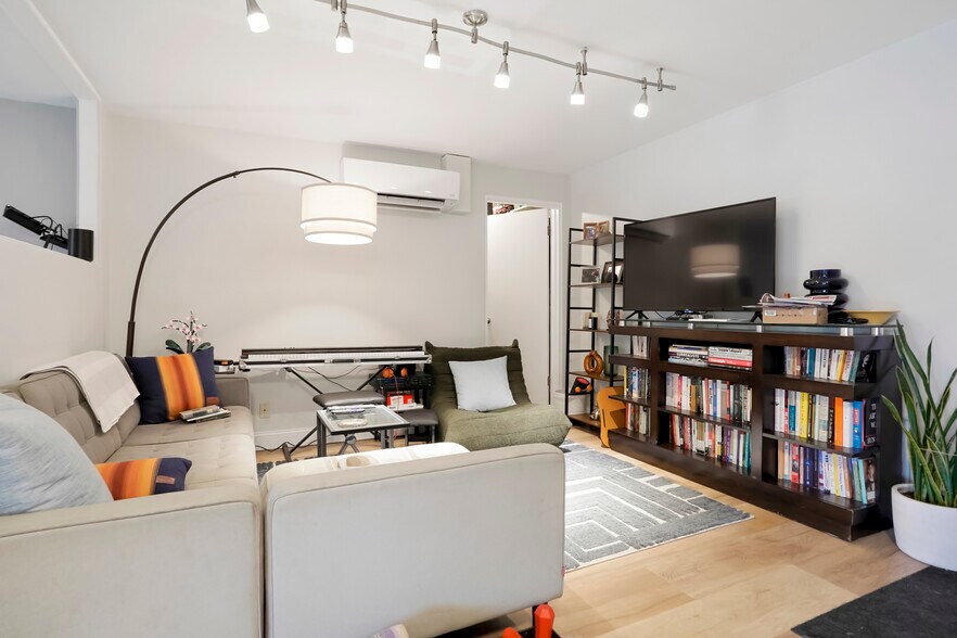 More Photos Of 2900 Lowell Blvd, Denver Apartments For Sale