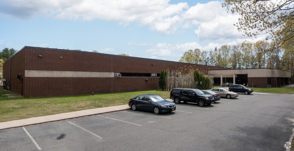 Primary Photo Of 49 Natcon Dr, Shirley Manufacturing For Lease