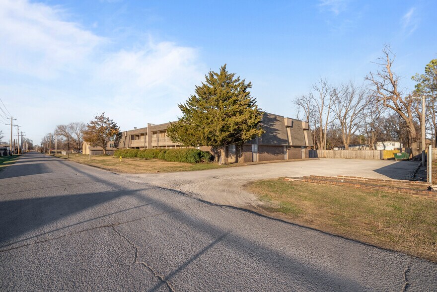 More Photos Of 5623 S Quincy Ave, Tulsa Apartments For Sale