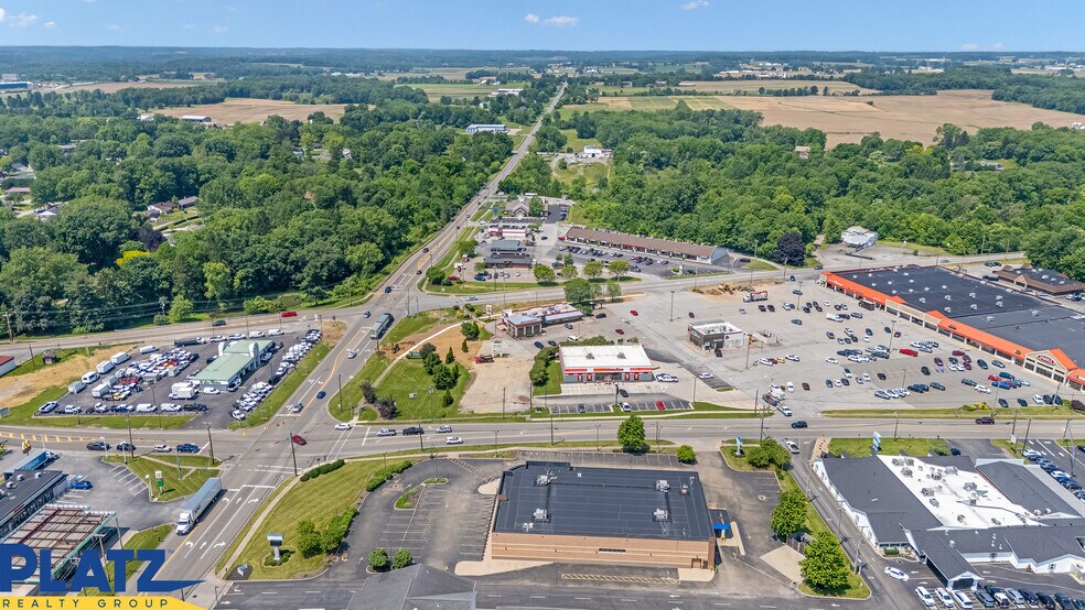 Primary Photo Of 14941 South Ave, Columbiana General Retail For Lease