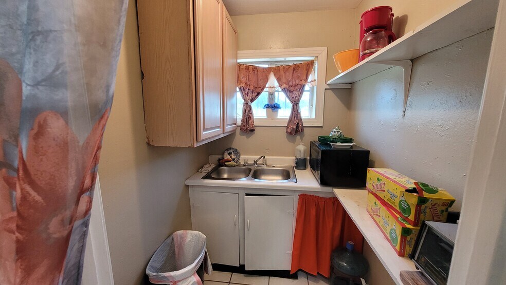 More Photos Of 2055 Pasadena Blvd, Pasadena Land For Sale