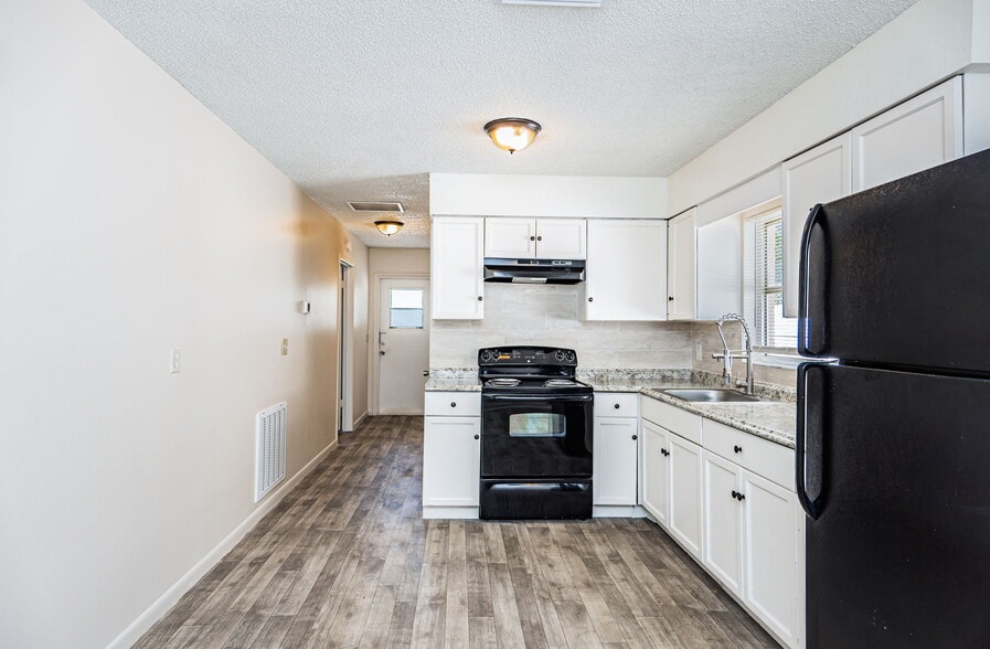 More Photos Of 3025 54th St S, Gulfport Apartments For Sale