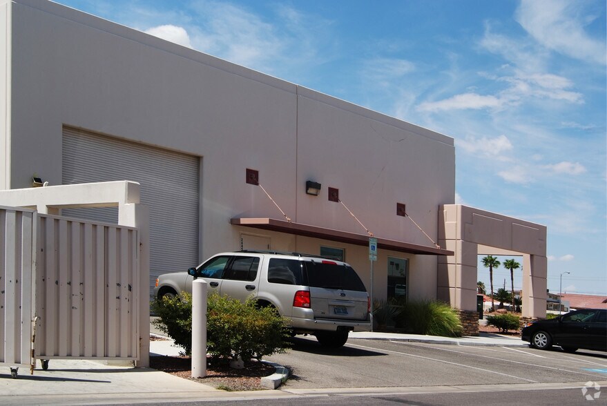 More Photos Of 2645 W Cheyenne Ave, North Las Vegas Research And Development For Sale