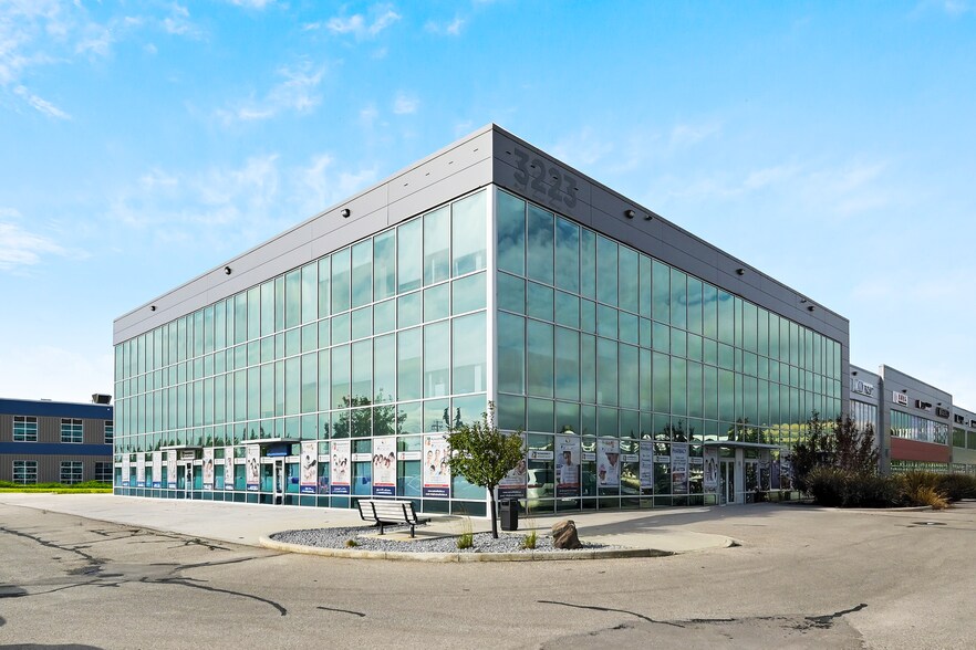 Primary Photo Of 3223 5 Av NE, Calgary Office For Sale
