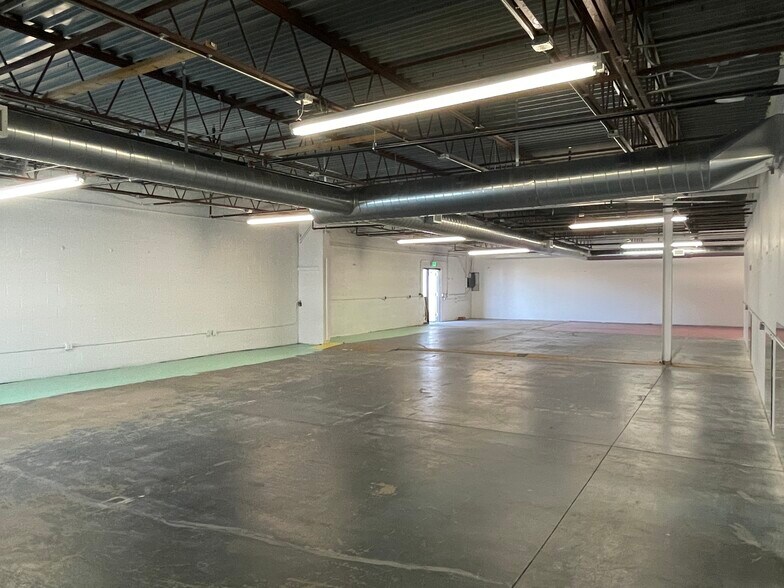 More Photos Of 1 Park St, Broomfield Warehouse For Sale