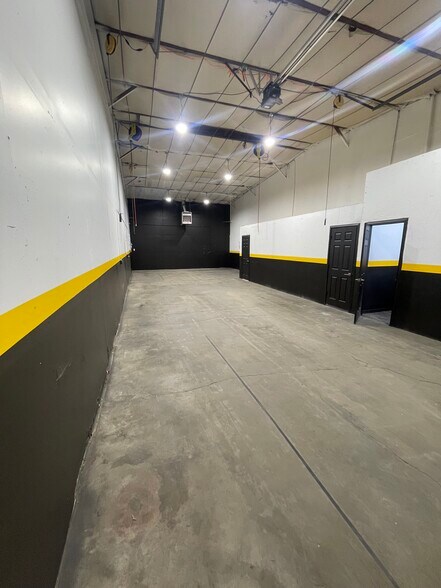 More Photos Of 1925 S Timberline Rd, Fort Collins Warehouse For Lease