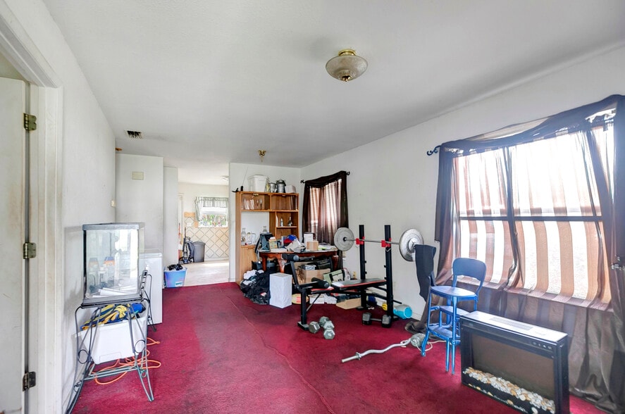 More Photos Of 3909 N 38th St, Tampa Land For Lease