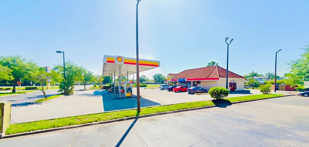 Primary Photo Of 5380 S John Young Pky, Orlando Service Station For Sale