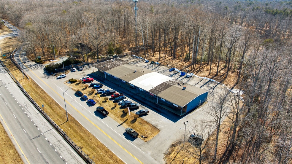 More Photos Of 5472-5486 Southern Maryland Blvd, Lothian Storefront For Sale