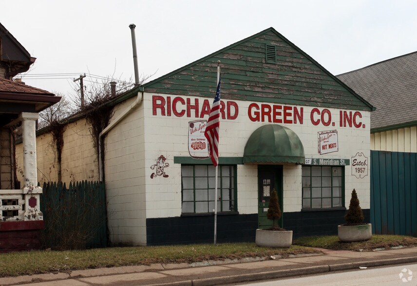 More Photos Of 1807 S Meridian St, Indianapolis Warehouse For Sale