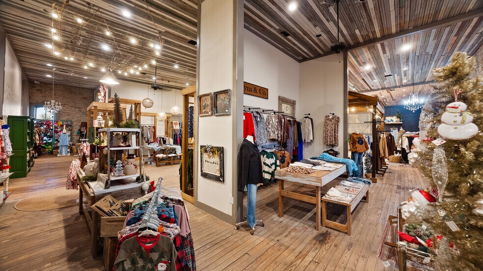Primary Photo Of 101 N Elm, Hico General Retail For Sale
