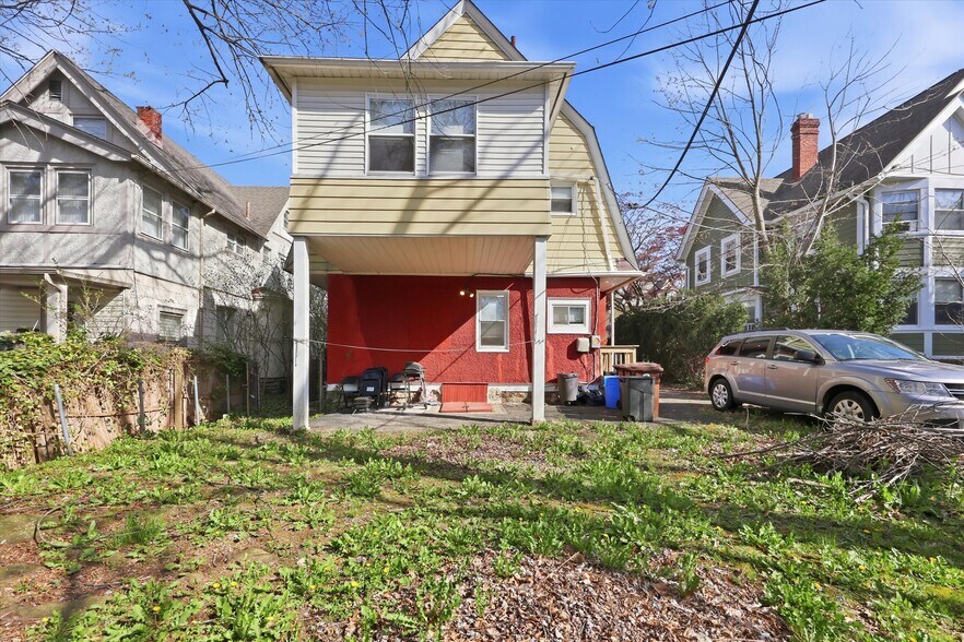 More Photos Of 24 W Stewart Ave, Lansdowne Specialty For Sale