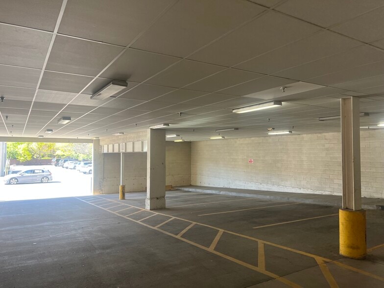 More Photos Of 677 S Colorado Blvd, Denver Office For Sale