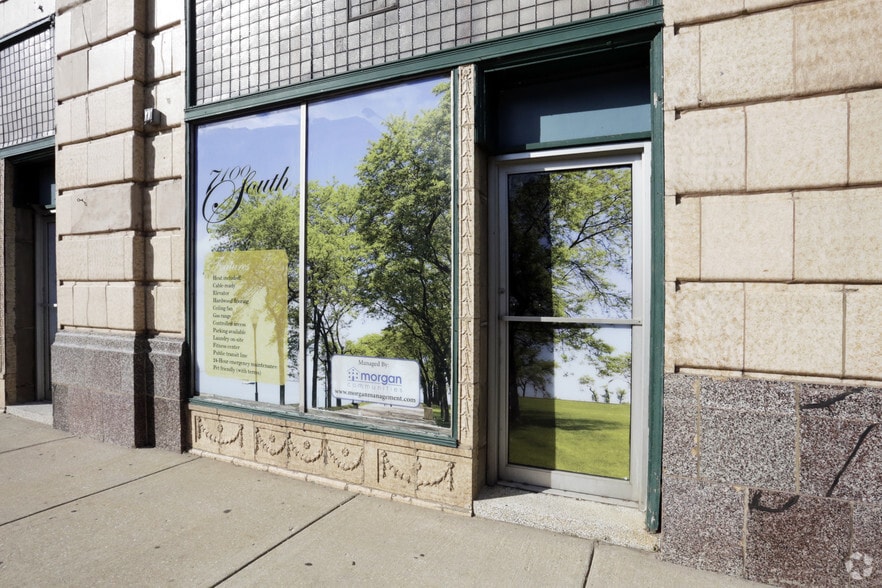 More Photos Of 7100 S South Shore Dr, Chicago Apartments For Lease
