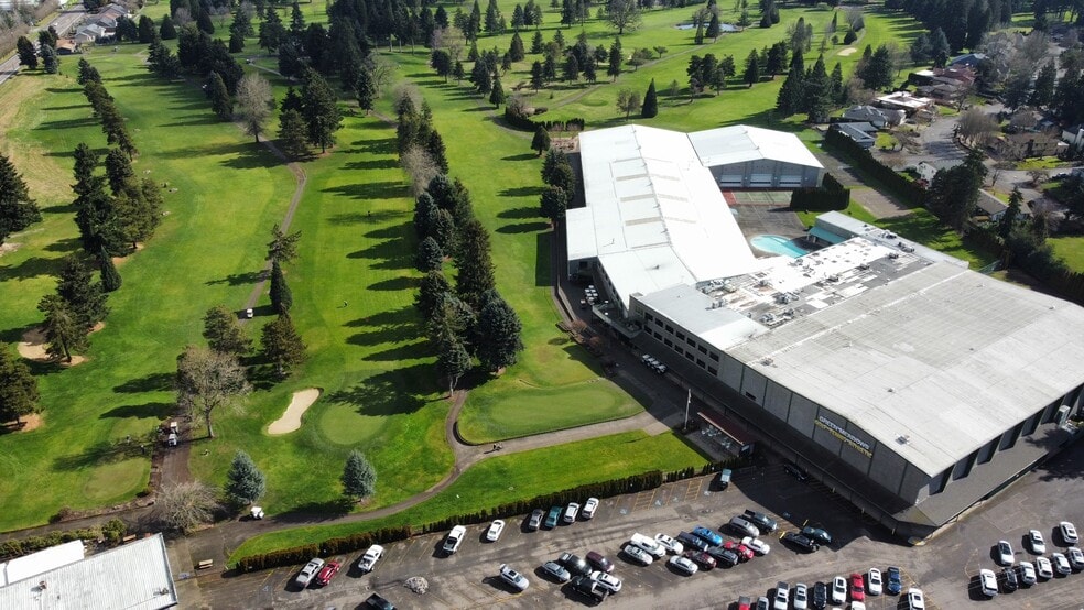 More Photos Of 7703 NE 72nd Ave, Vancouver Golf Course Driving Range For Sale