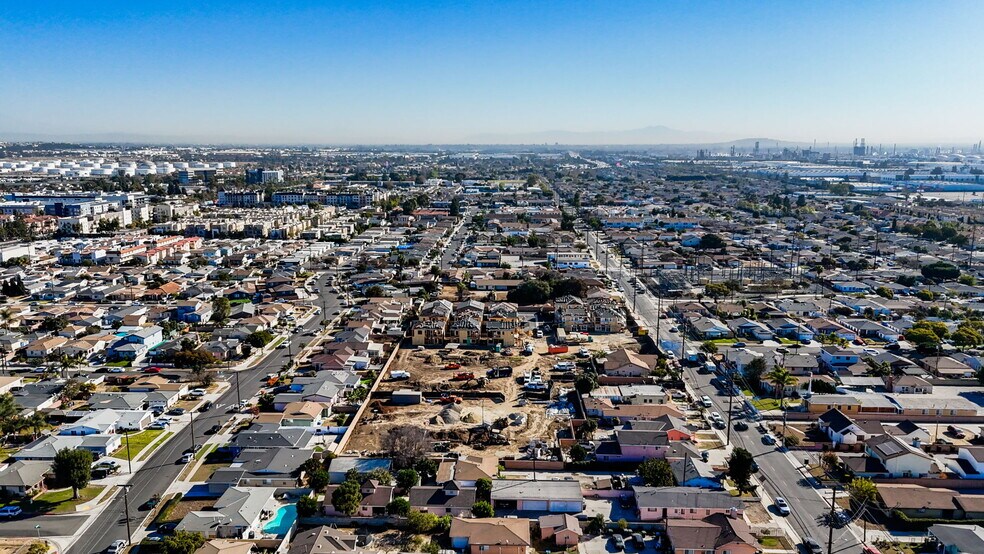 More Photos Of 339-341 E 220th St, Carson Multifamily For Sale