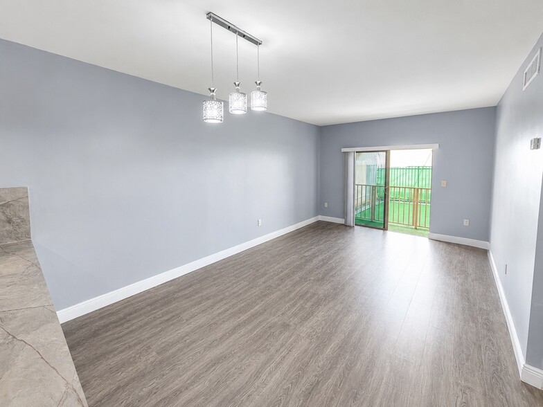 More Photos Of 2400 NW 16th Street Rd, Miami Apartments For Sale