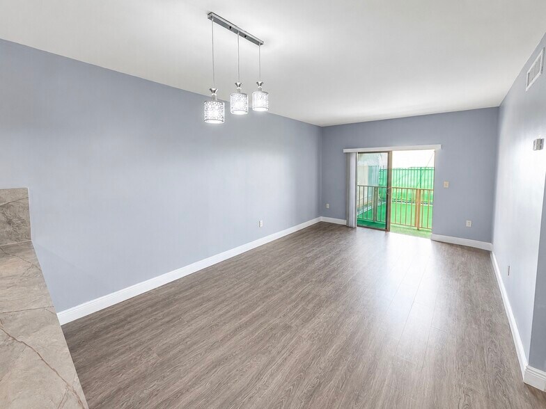 More Photos Of 2400 NW 16th Street Rd, Miami Apartments For Sale