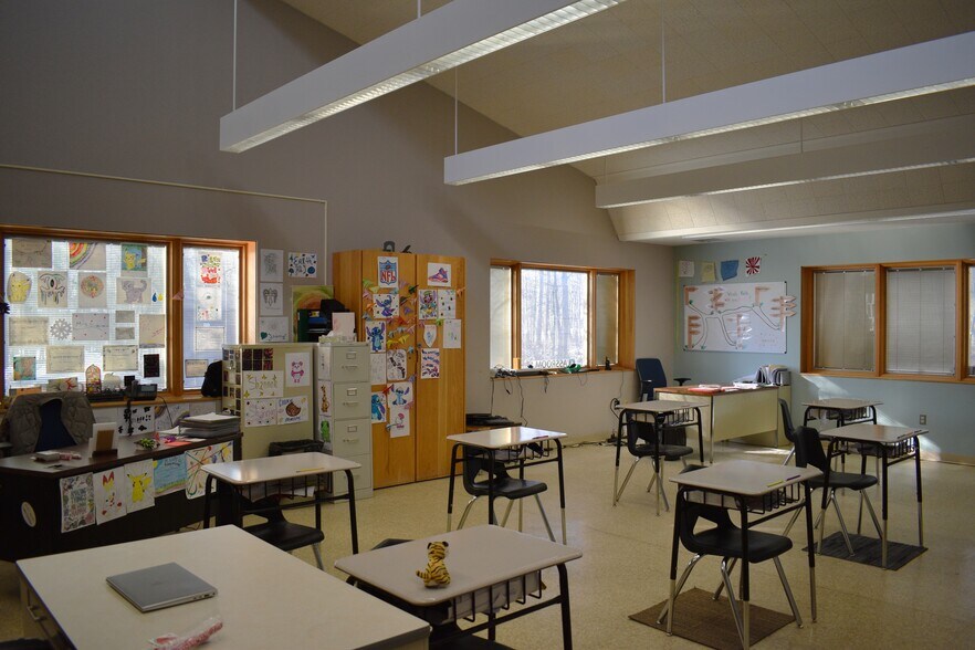 More Photos Of 8445 Munson Rd, Mentor Medical For Sale