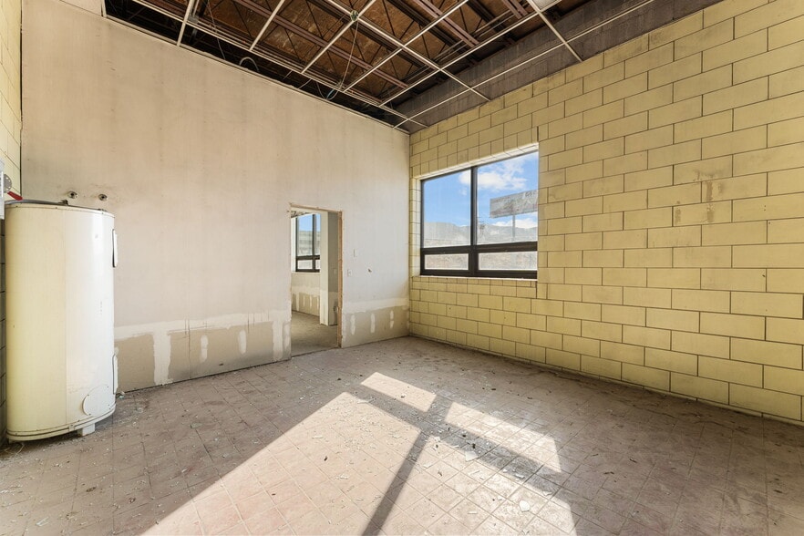 More Photos Of 1342 W Industrial Rd, Cedar City Warehouse For Lease