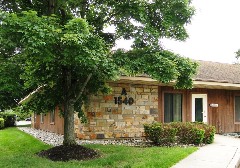 More Photos Of 1540 Kuser Rd, Hamilton Medical For Sale