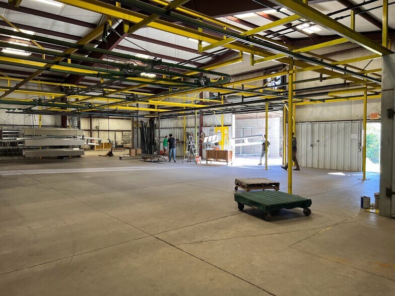 More Photos Of 282 Confederate Ave, Jasper Industrial For Sale