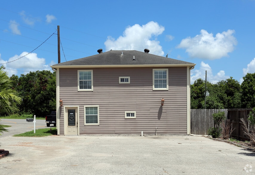 More Photos Of 117 E Highway 90A, Richmond Office Residential For Sale